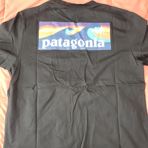 Pantagonia t shirts - Picture 3 of 3